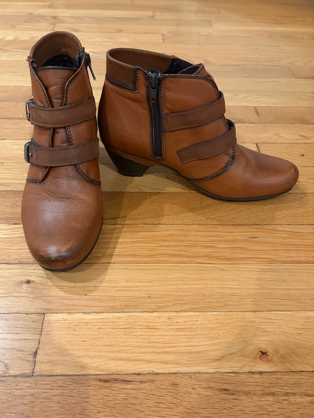 Taos Women’s Bootie With Twin Buckle